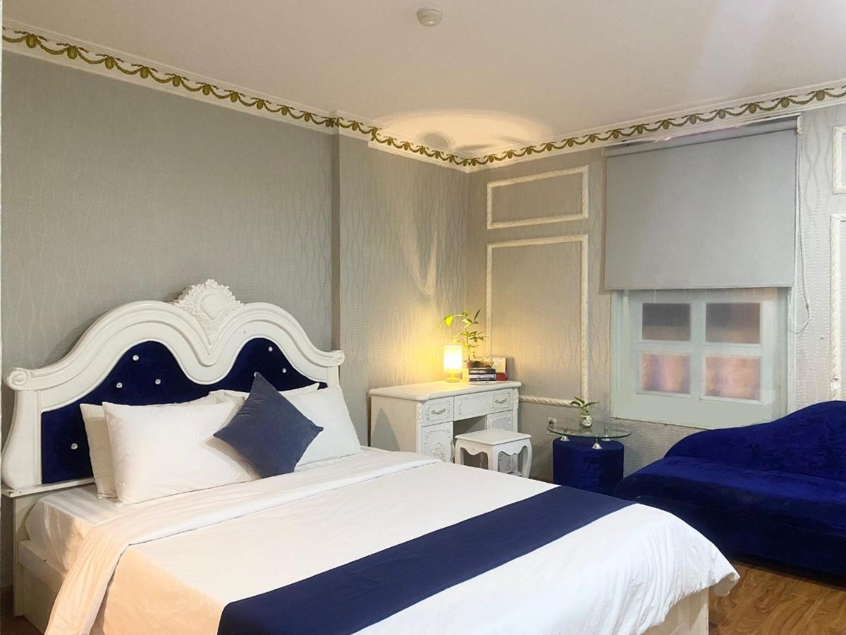 Crowne Bui Vien Hotel Хошимин Екстериор снимка