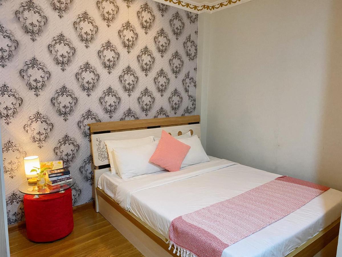 Crowne Bui Vien Hotel Хошимин Екстериор снимка