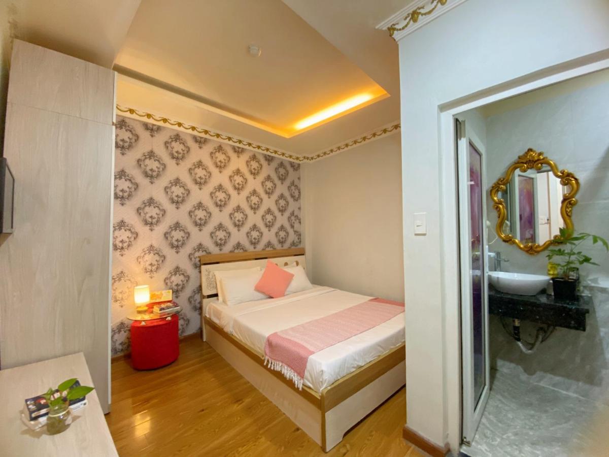 Crowne Bui Vien Hotel Хошимин Екстериор снимка